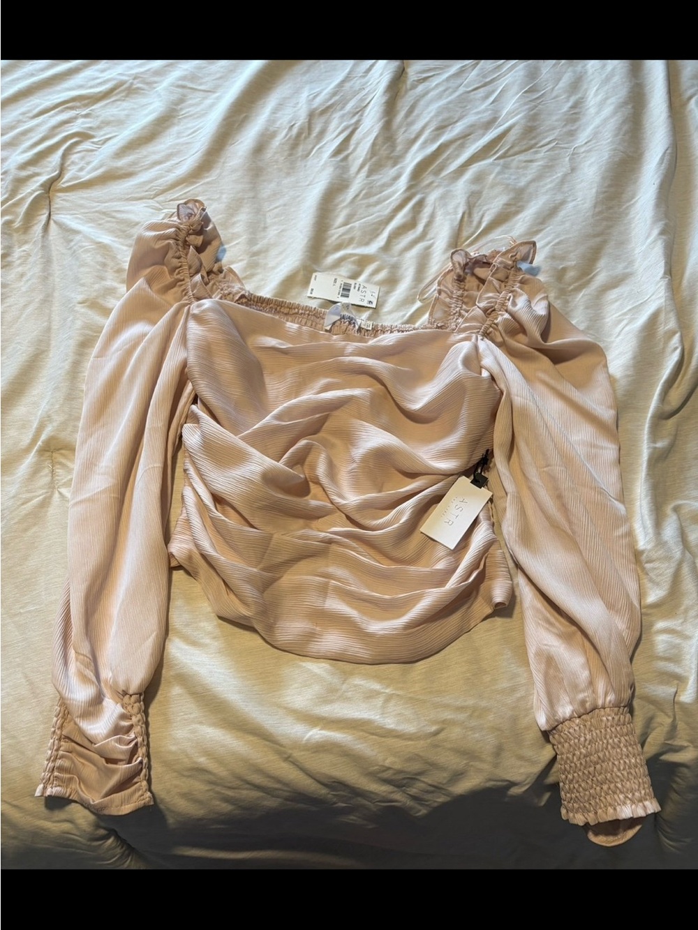 Astr Ruched Blush Blouson Sleeve Top